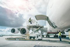 DB_Schenker-Letecka-preprava-1200x800