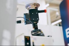 2025-04-09-abb-smart-view-a-keyence-otevrely-studentum-dvere-do-realneho-sveta-robotiky-2-1500x1000